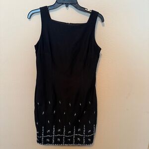 Laundry By Shelli Segal Shift Dress Navy With Embroidered Flowers Sleeveless 12